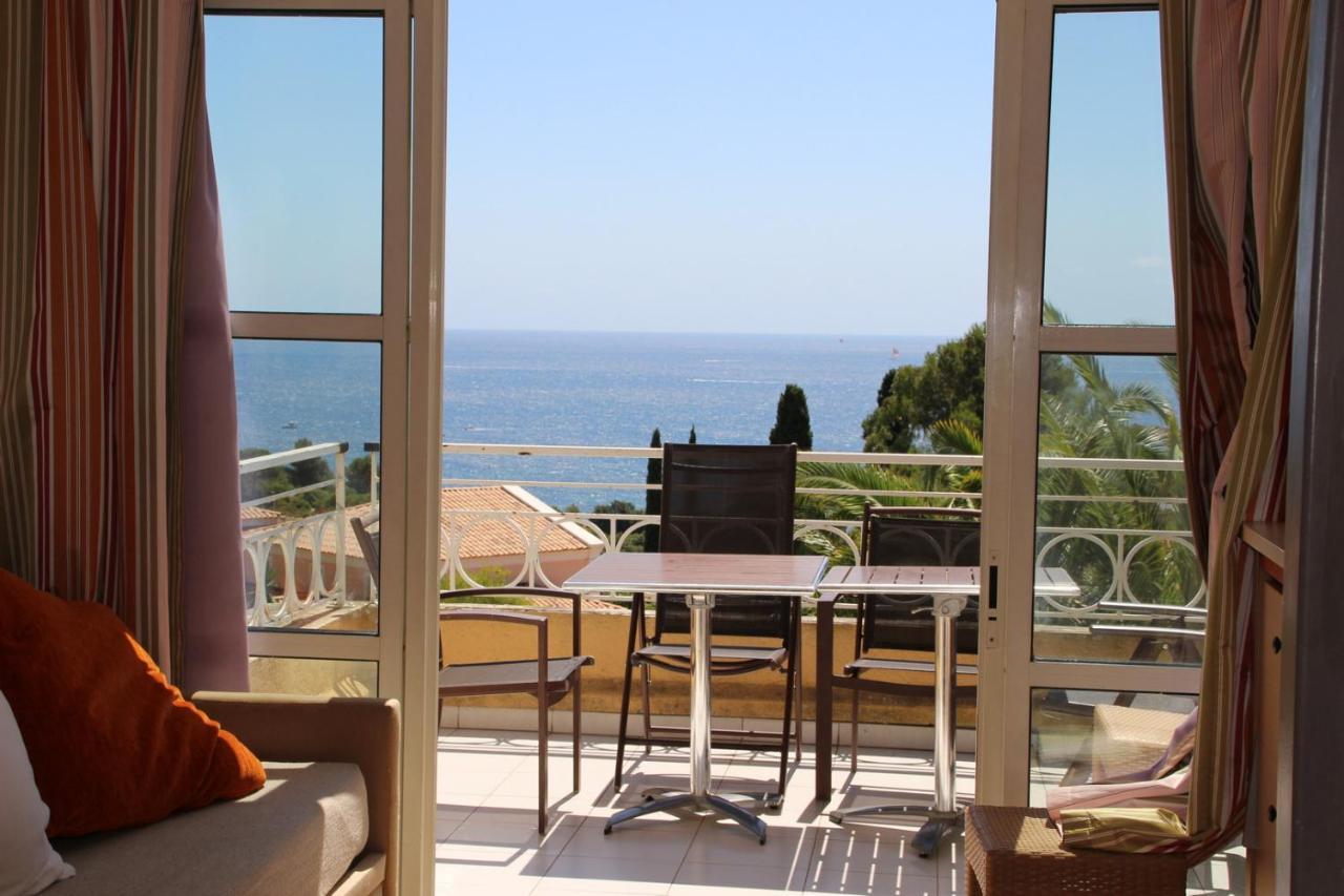 Superbe Appartement Avec Vue Mer Et Piscine Saint-Raphaël Dış mekan fotoğraf
